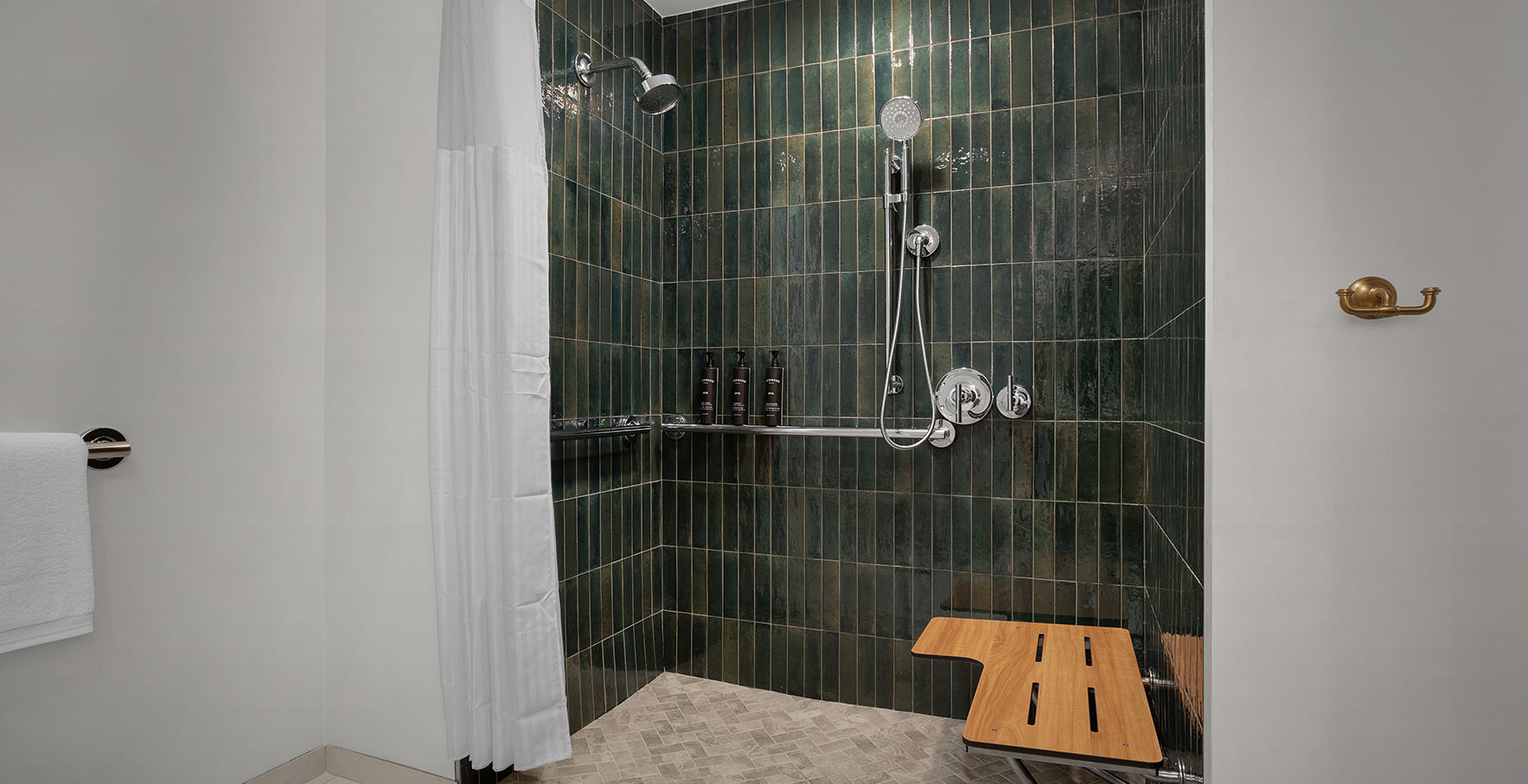 Accessible King Suite 